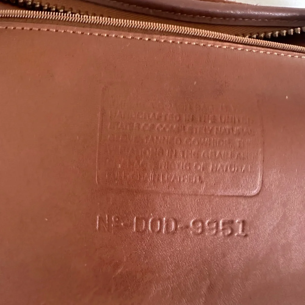 Old Vintage Coach Brown Leather Shoulder Bag with Adjustable Straps - Picture 8 of 10